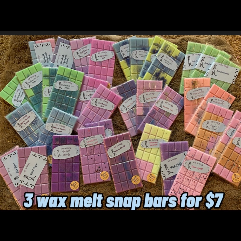 Any THREE Wax Melt Snap bars for $7! (3 for $7!)
